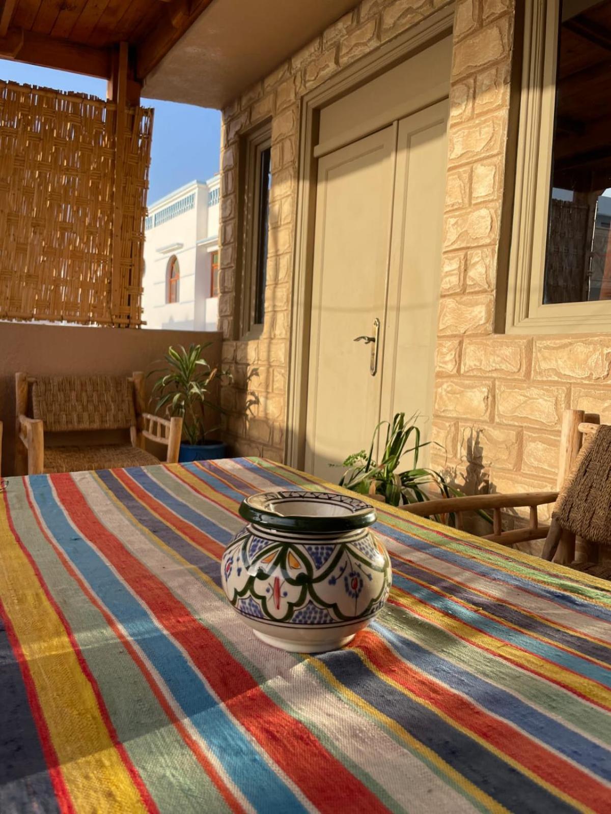 Surf & Salsa Guest House Agadir Exteriör bild