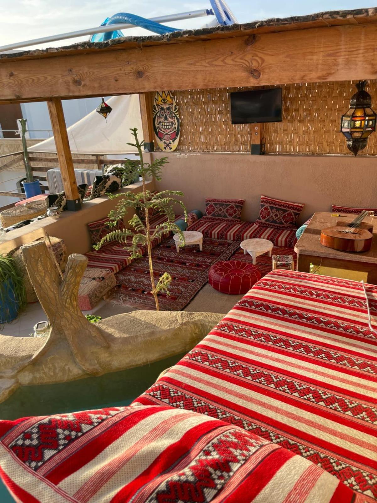 Surf & Salsa Guest House Agadir Exteriör bild