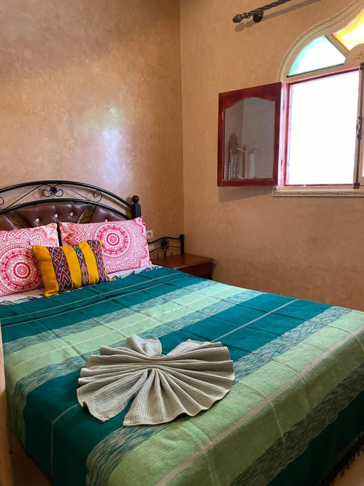 Surf & Salsa Guest House Agadir Exteriör bild