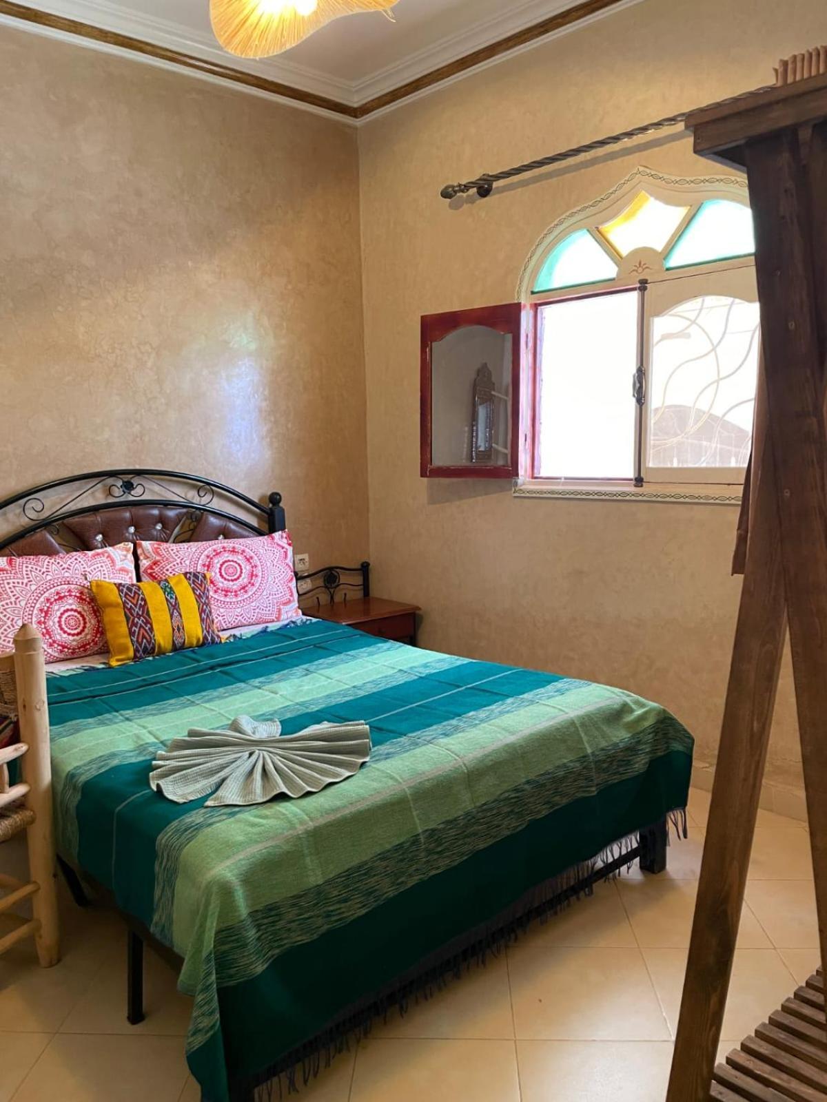 Surf & Salsa Guest House Agadir Exteriör bild