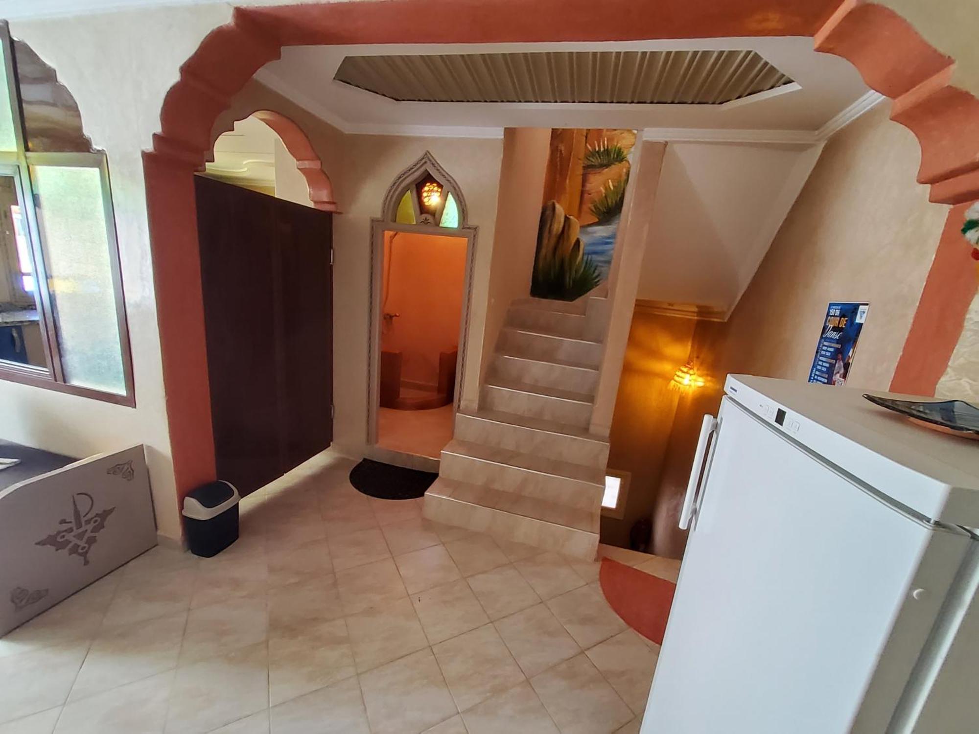Surf & Salsa Guest House Agadir Exteriör bild